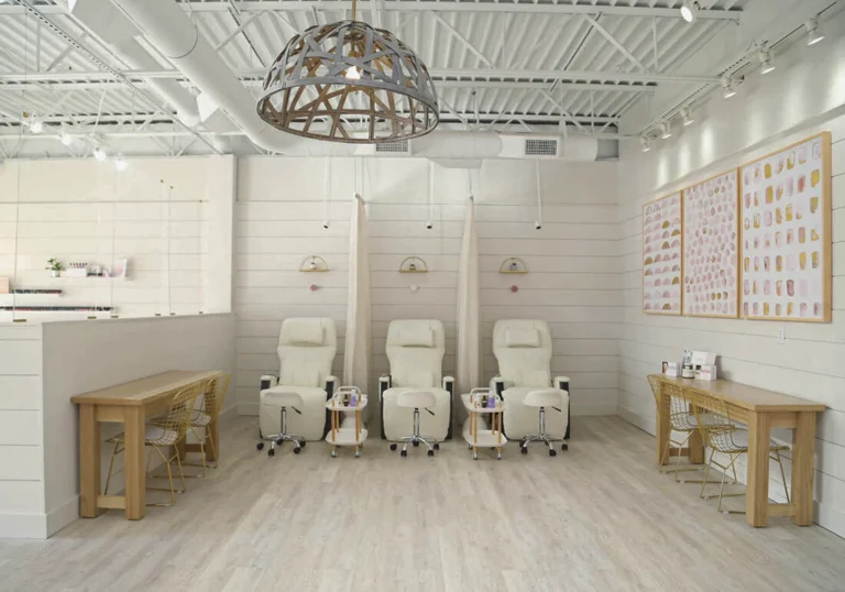 Salon with cream painted walls 1